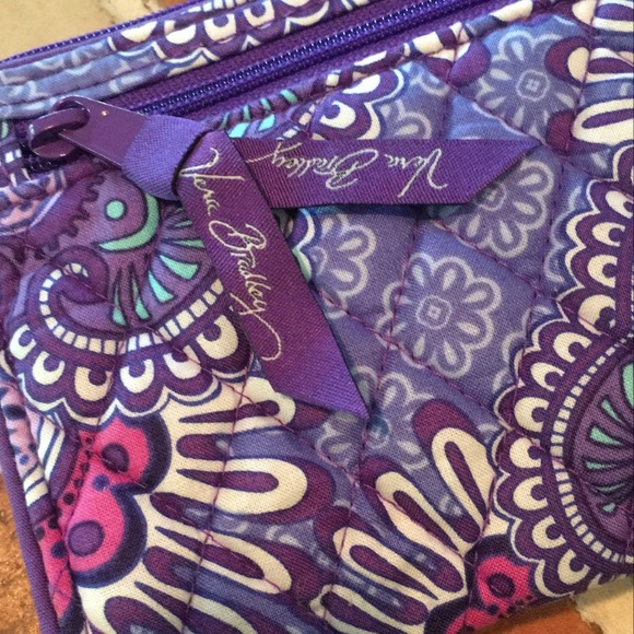 Never used Vera Bradley wallet - Picture 4 of 4